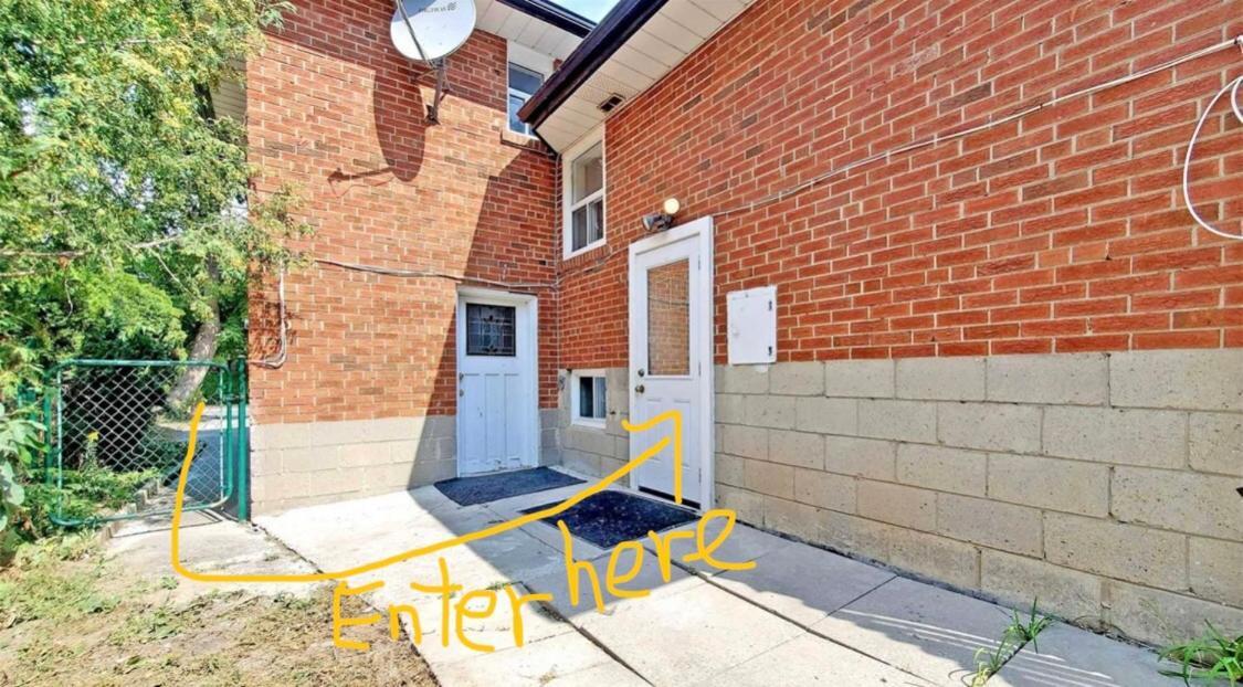 Cozy & Convenient 2-Bedroom Apartment With Private Entrance Toronto Eksteriør bilde